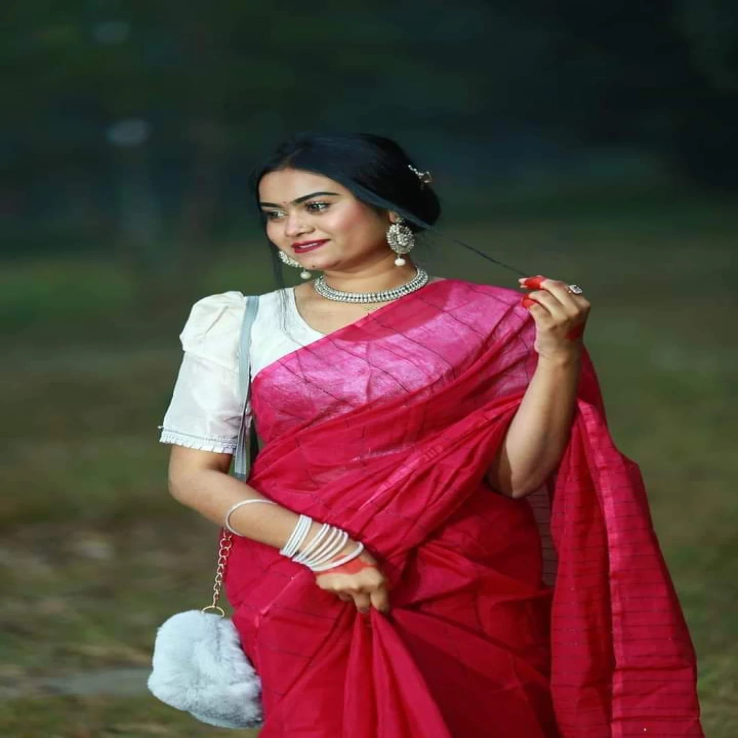 চুমকি শাড়ি নারীর ঐতিহ্যের অনন্য প্রতীক